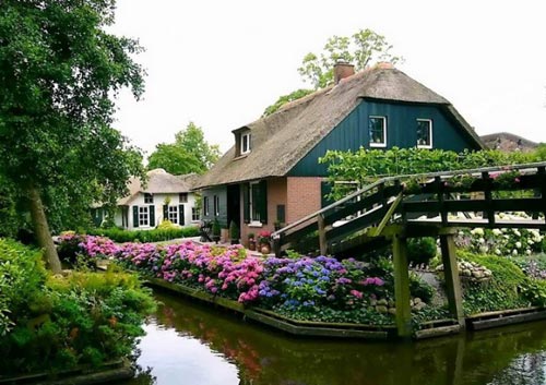 Ngắm ngôi làng cổ tích Giethoorn - Hà Lan