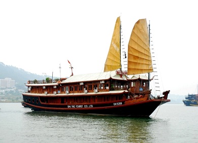 Junk Hạ Long Sails 2 days 1 night